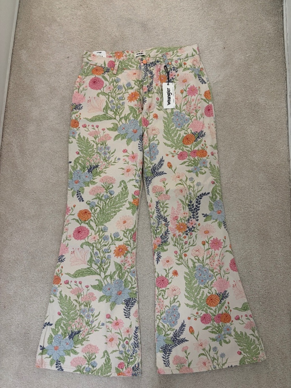 Wrangler High Rise Flares Wanderer 622